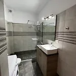 Phil's Lefkáda