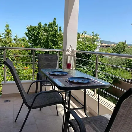 Phil's Apartment Lefkada City